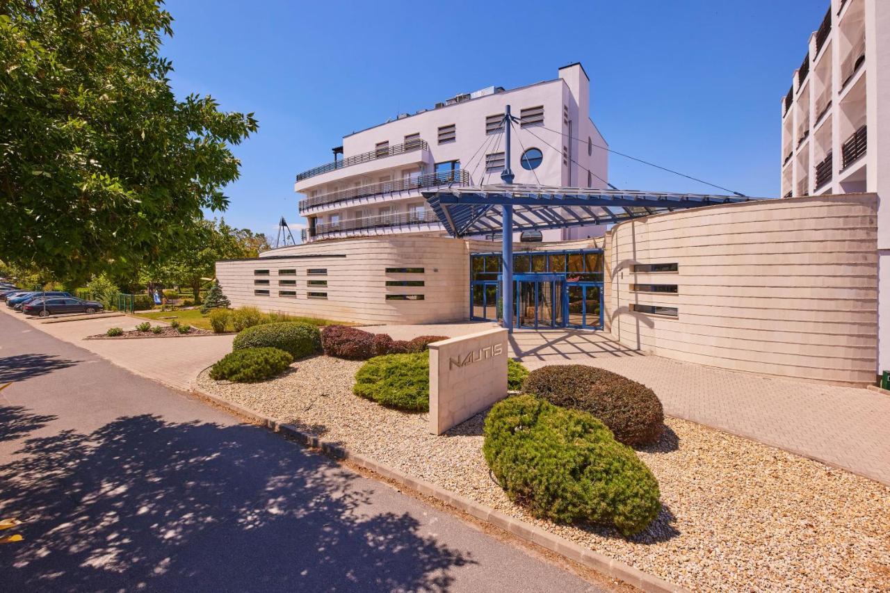 Vital Hotel Nautis Gardony Exterior photo